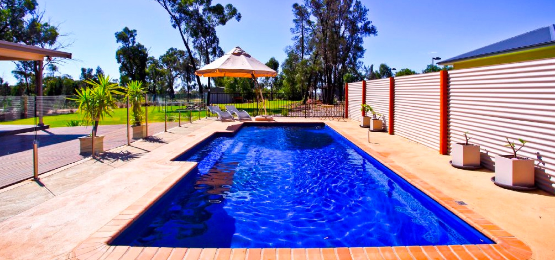 CONTEMPORARY-POOL-DESIGNS_-03